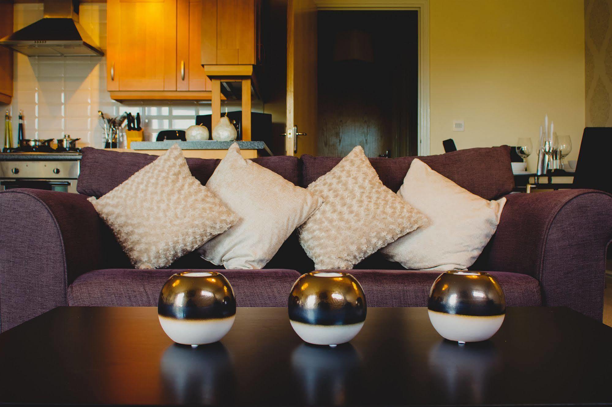 The Lindley Suite - Simple2Let Serviced Apartments Huddersfield Exterior foto