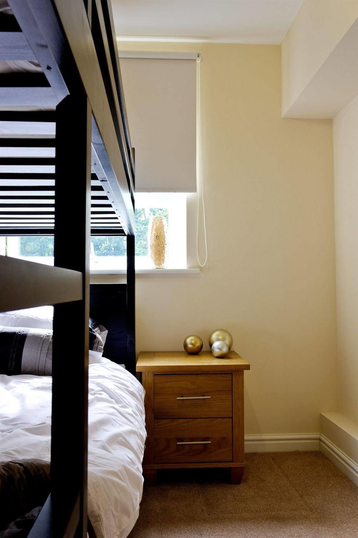 The Lindley Suite - Simple2Let Serviced Apartments Huddersfield Exterior foto