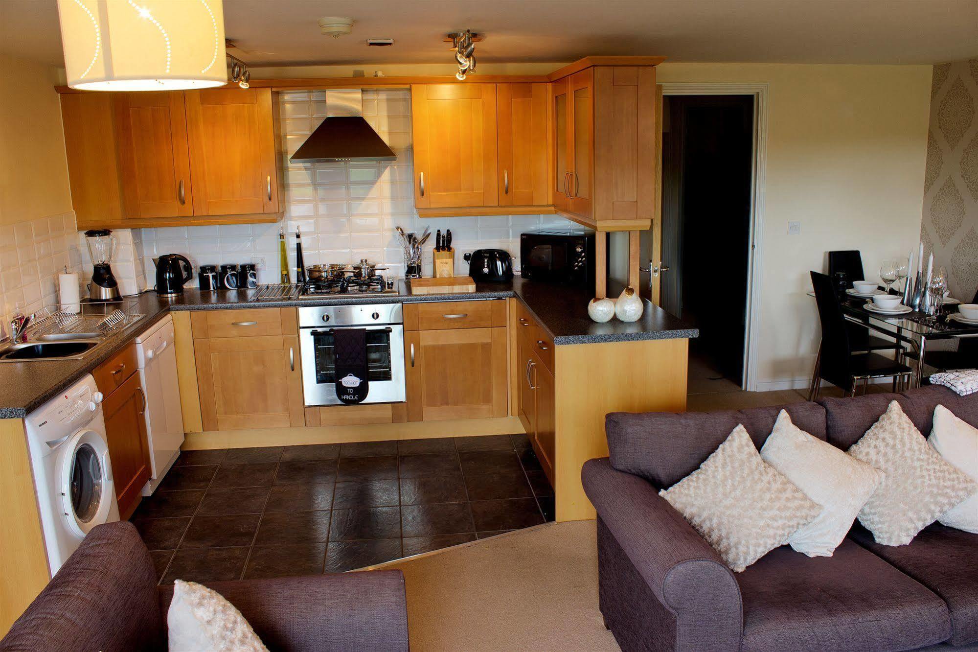 The Lindley Suite - Simple2Let Serviced Apartments Huddersfield Exterior foto